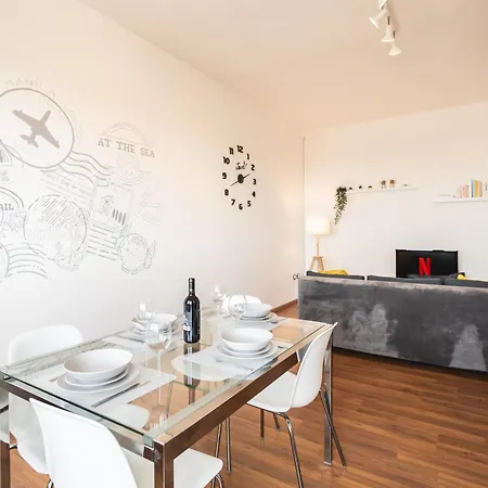 Attico Vista Mare Con Terrazza Privata Centro Appartamento