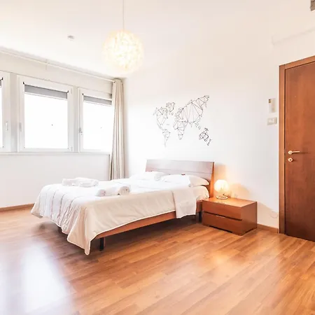 Attico Vista Mare Con Terrazza Privata Centro Daire Rimini